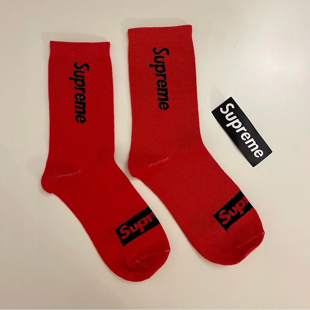 Supreme Red Logo Crew Socks - Red (1 Pair)